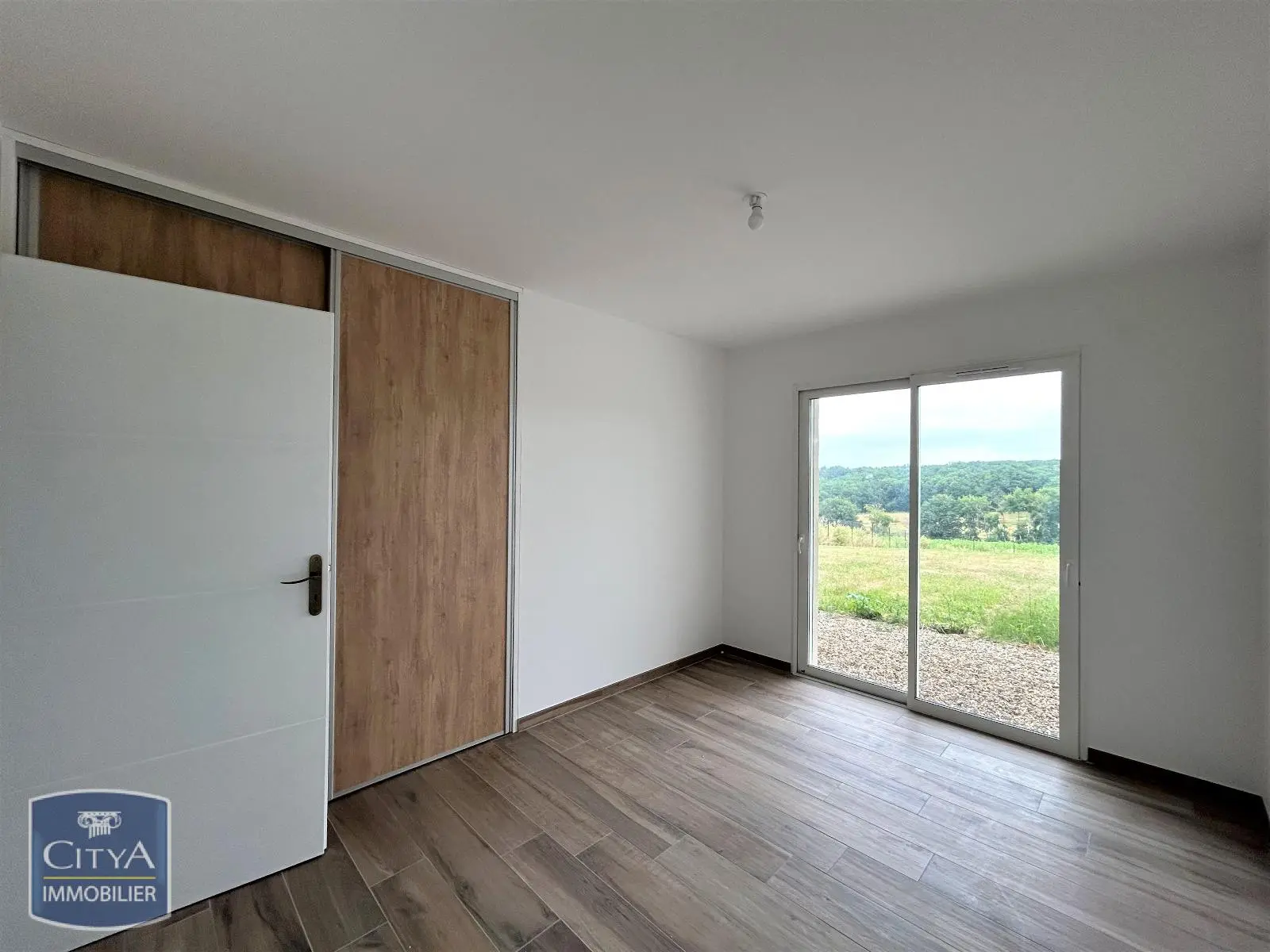Photo 7 Maison 5 pièces 150m²