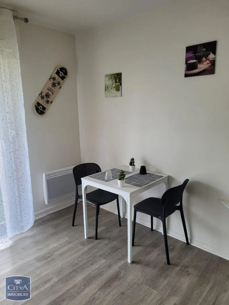 Photo 3 Appartement 1 pièce 28m²