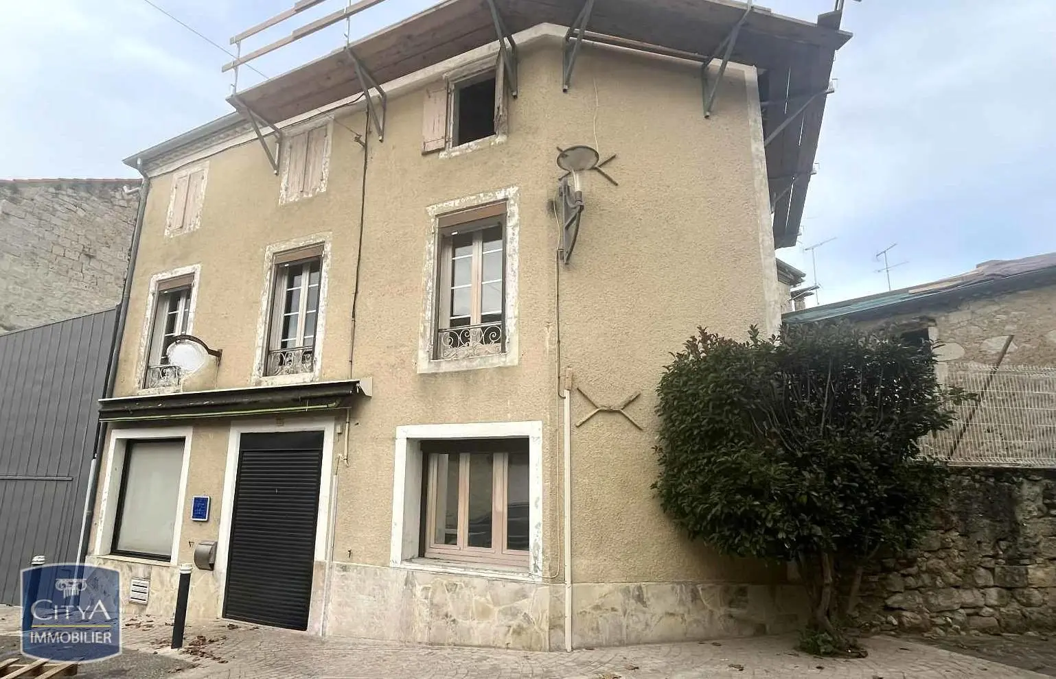 Photo 1 Maison 7 pièces 210m²