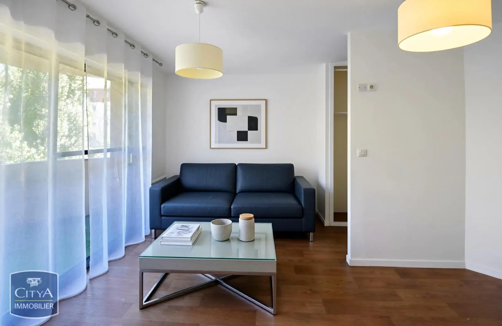 Photo 2 Appartement 1 pièce 28m²