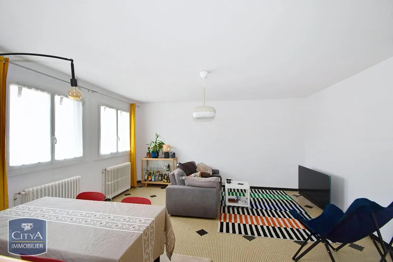 Photo 2 Immeuble 87.93m²