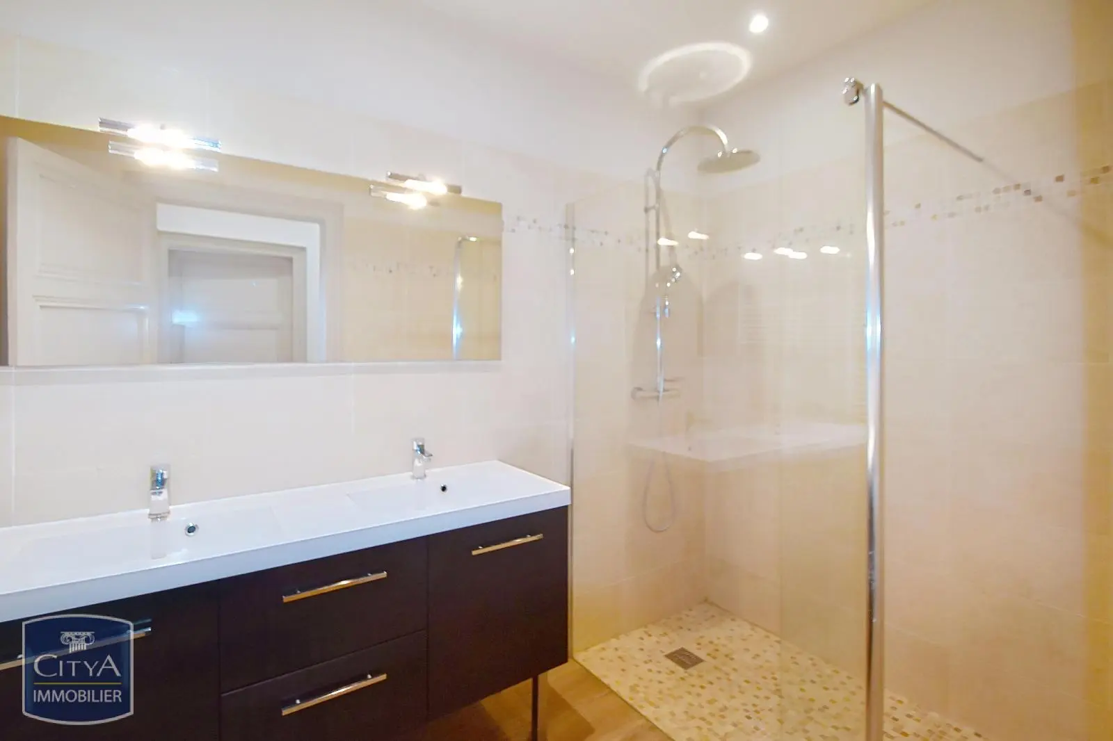 Photo 14 Appartement 4 pièces 125.21m²