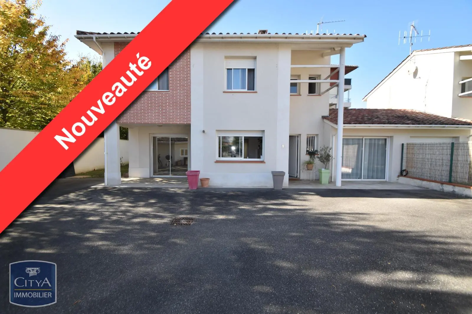 Photo 1 Maison 6 pièces 135m²