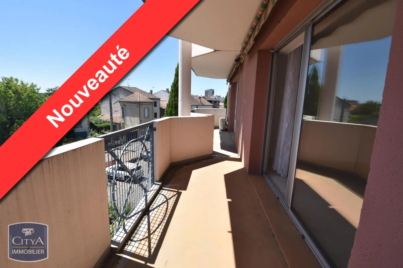 Photo 1 Appartement 1 pièce 28m²