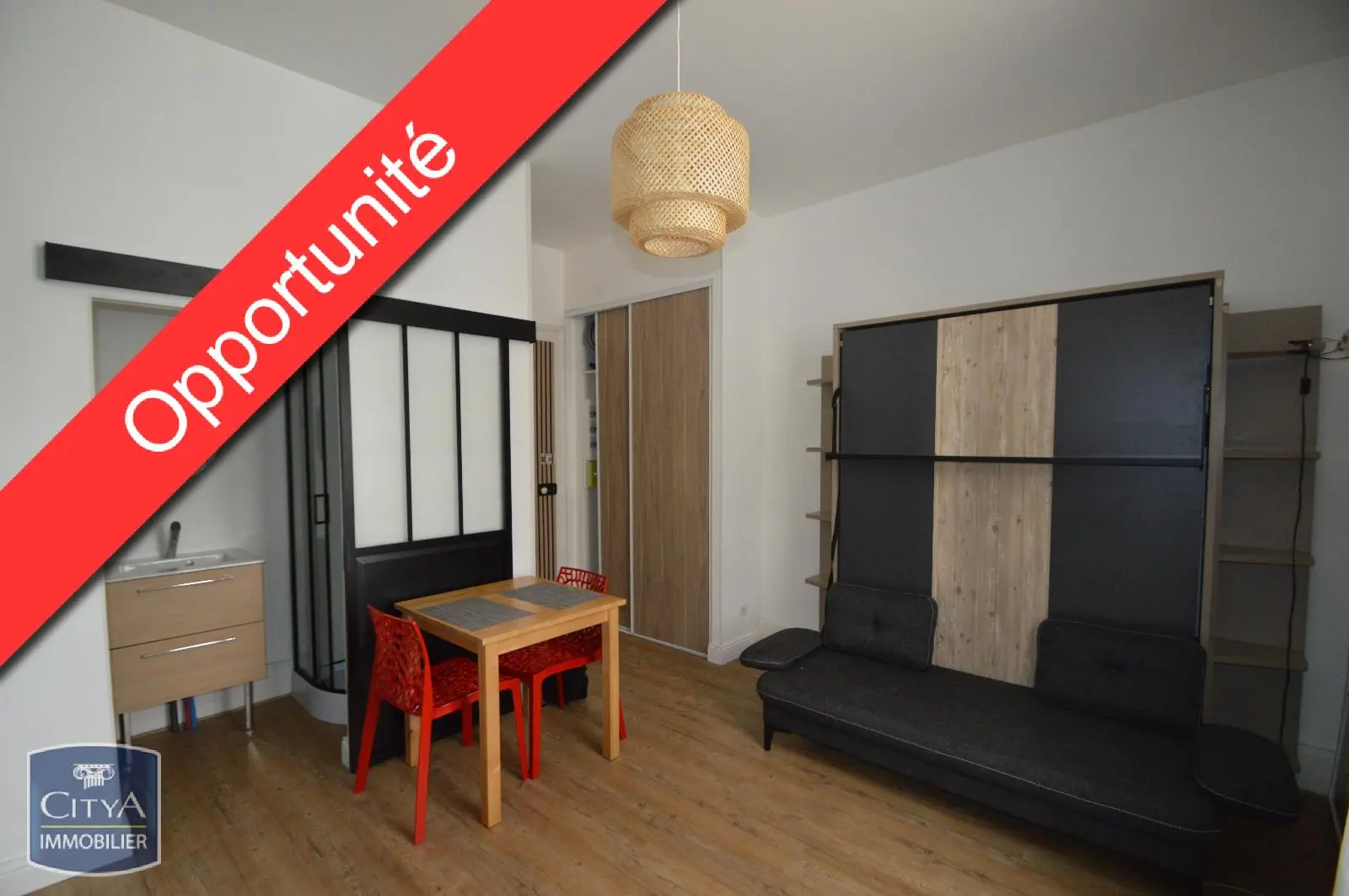 Photo 1 Immeuble 243.95m²