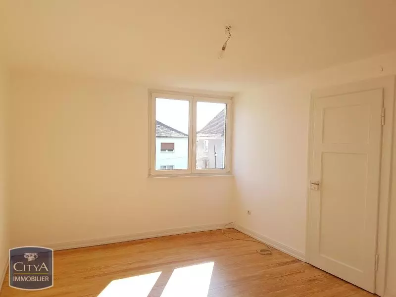 Illustration pour Appartement 3 pièces 75.11m² Photo Appartement 3 pièces 75.11m²