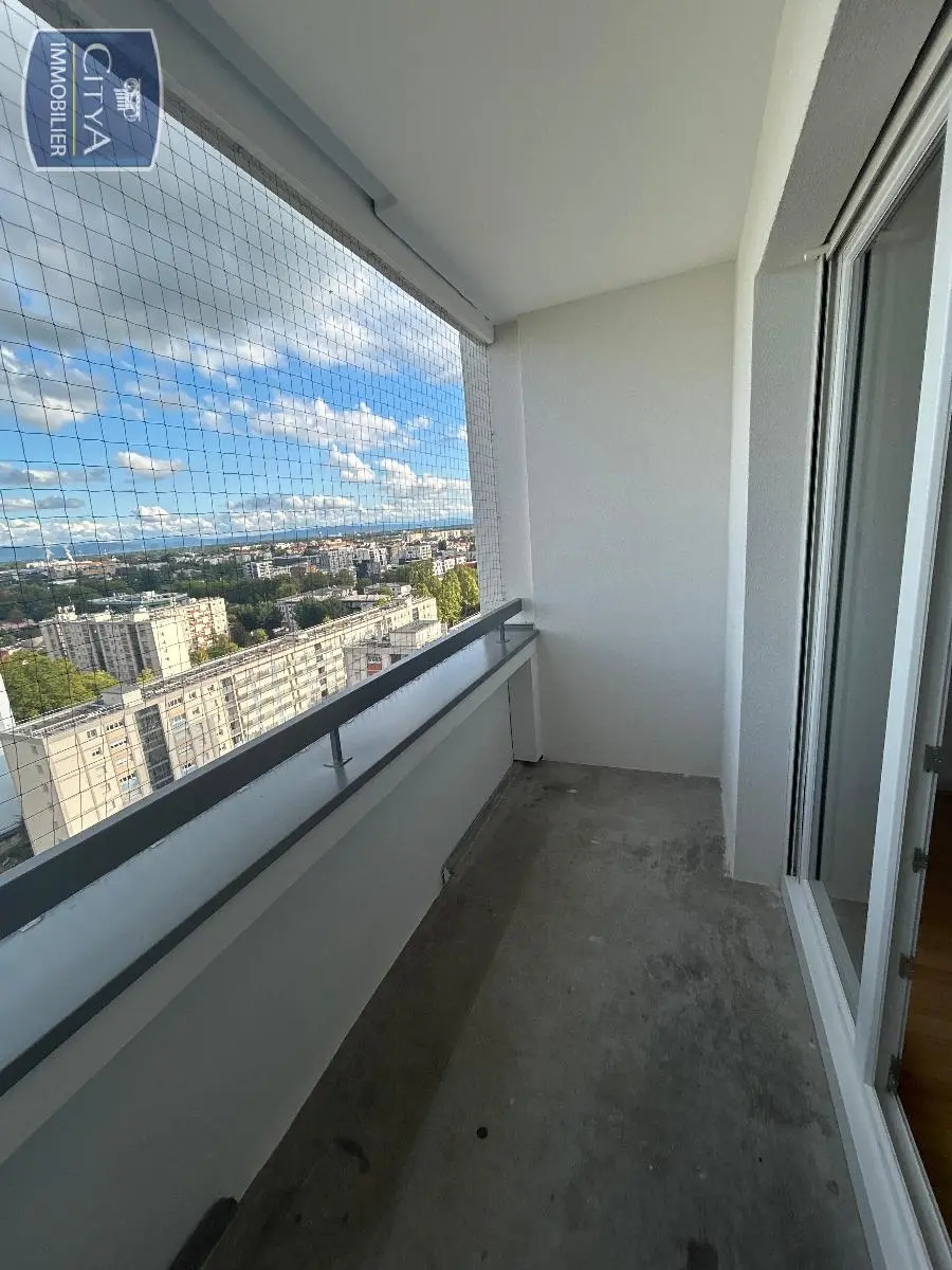Photo 2 Appartement 1 pièce 22.2m²