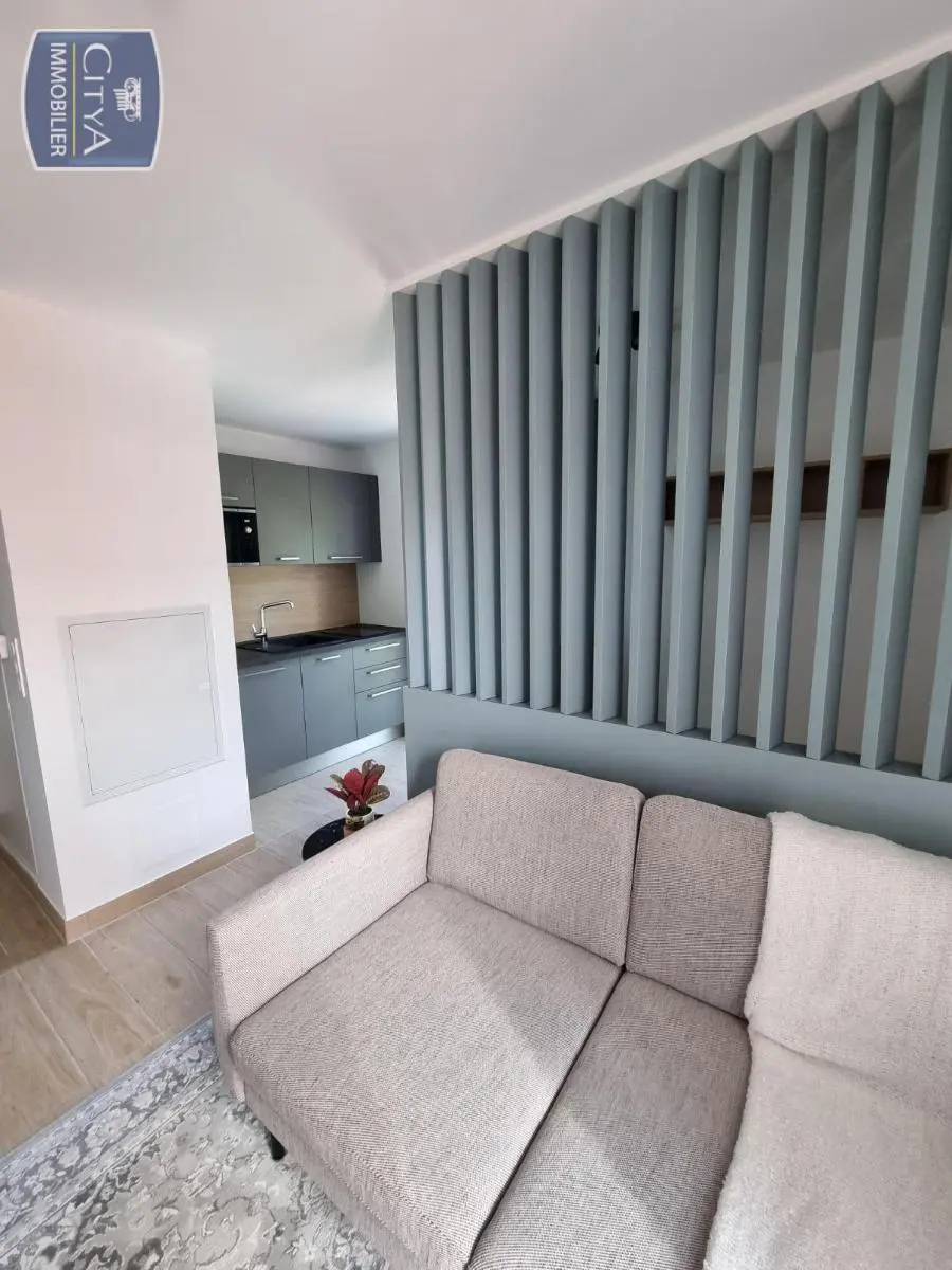 Photo 1 Appartement 1 pièce 25.73m²