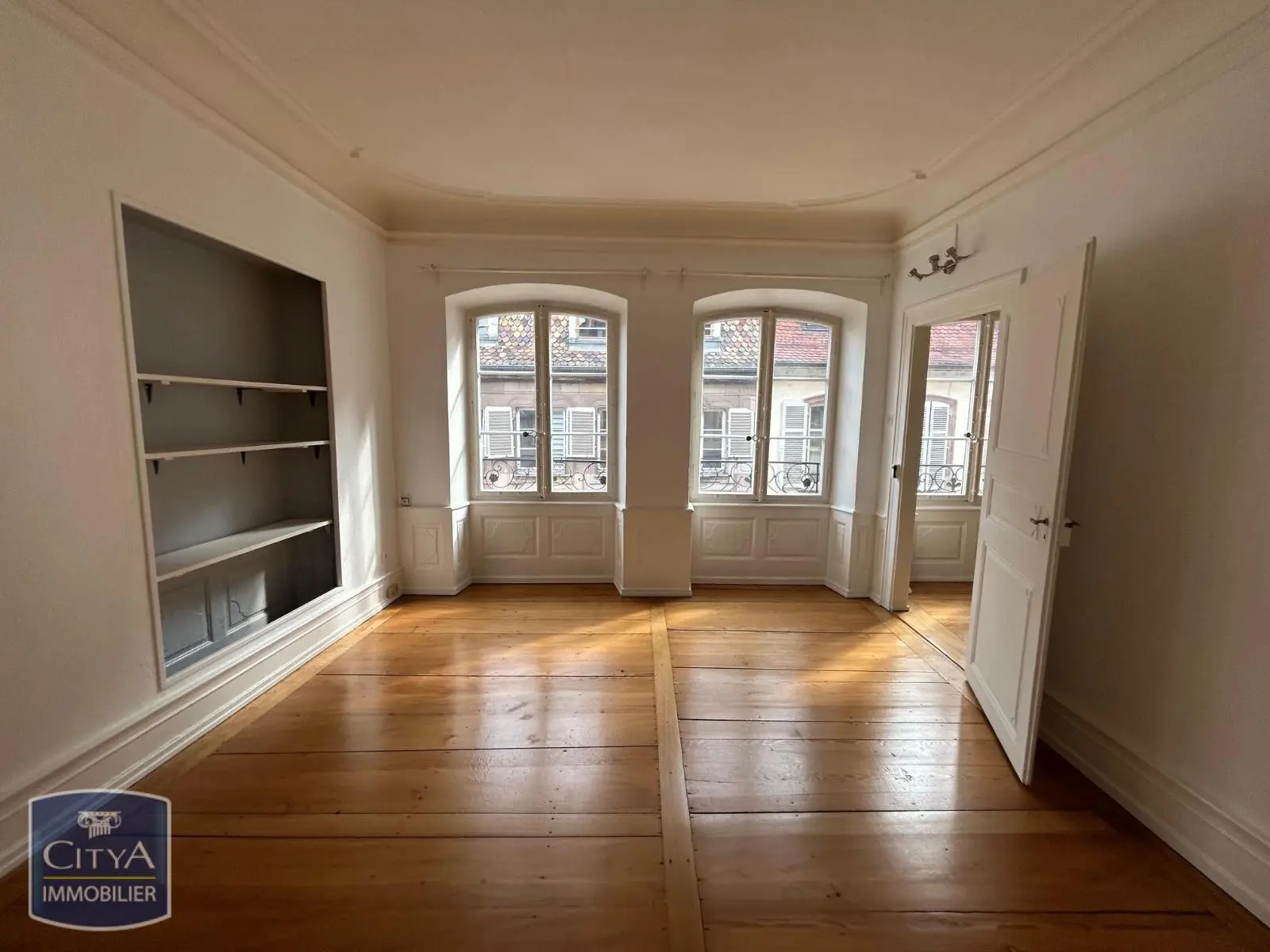 Photo 1 Appartement 4 pièces 97.35m²