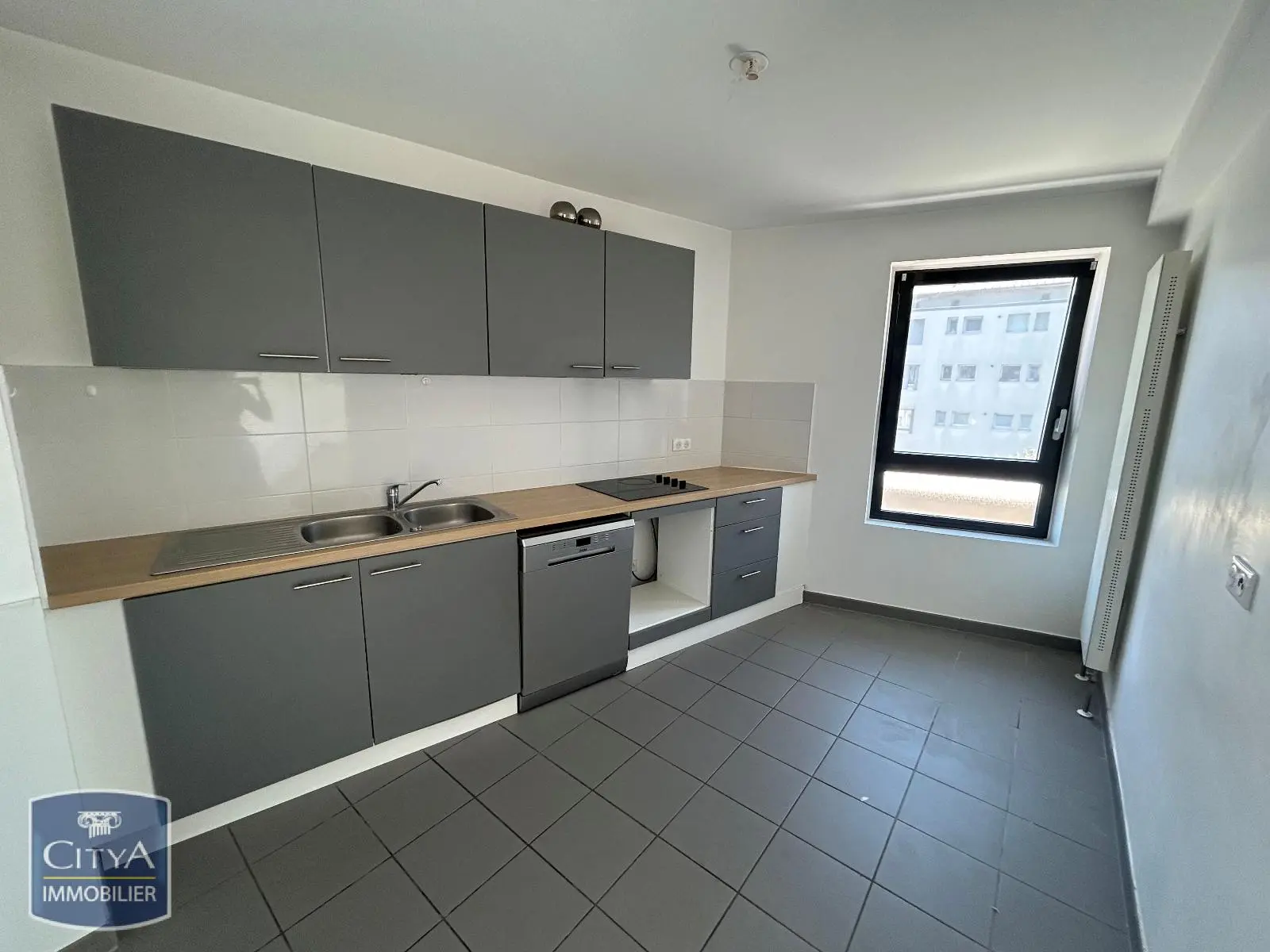 Photo 3 Appartement 5 pièces 121.71m²