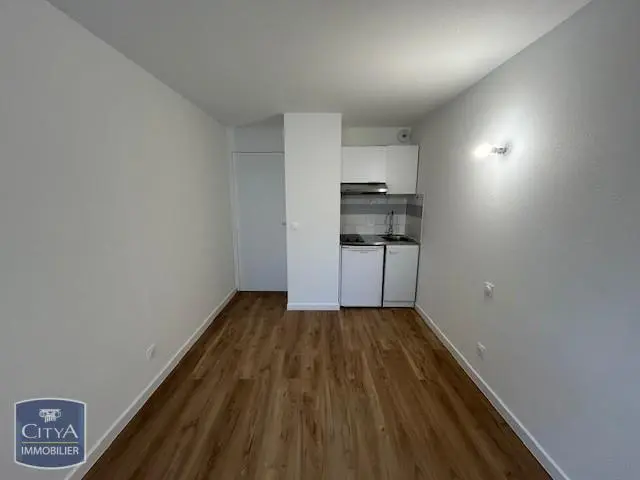 Photo 1 Appartement 1 pièce 20.8m²