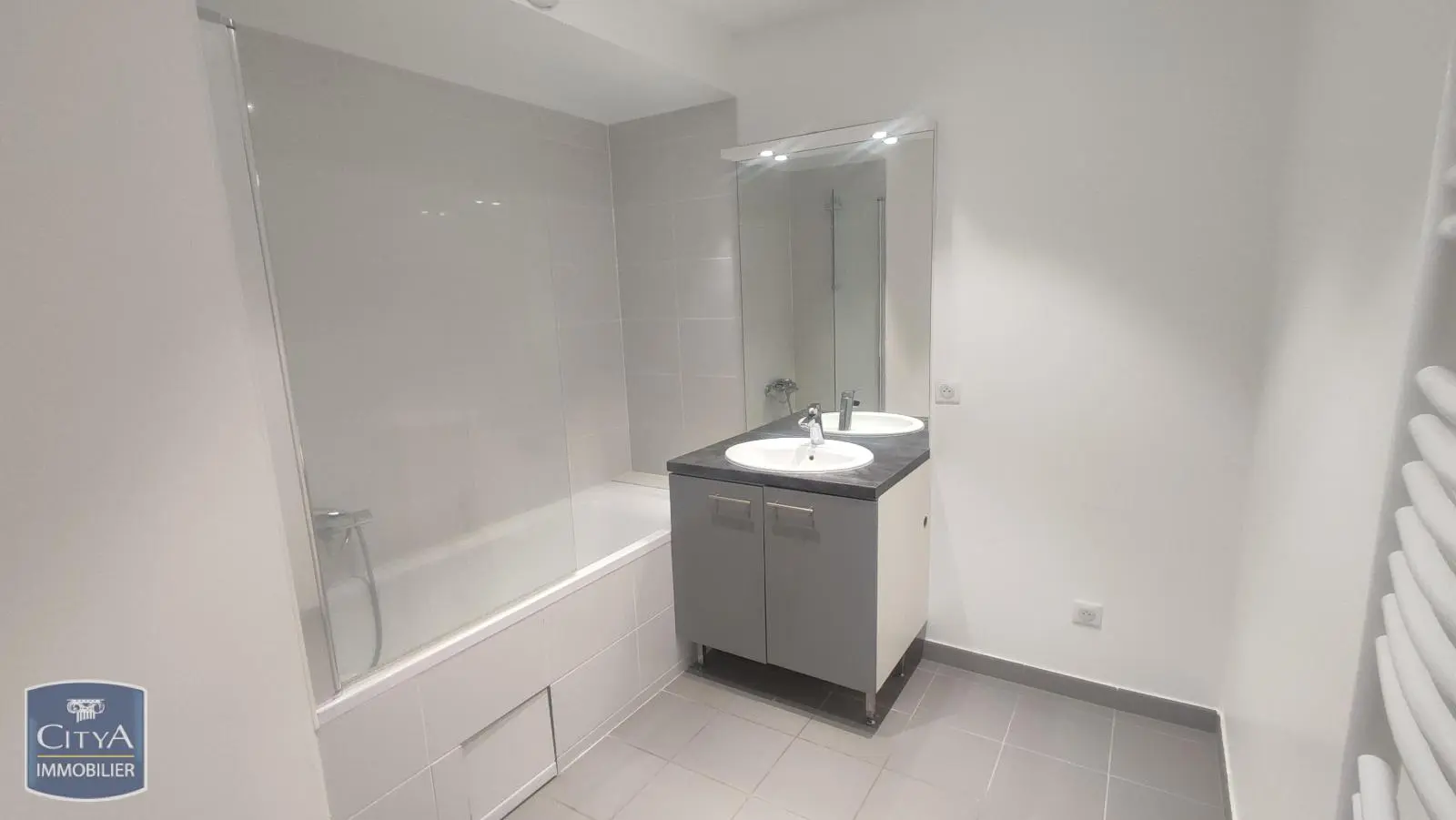 Photo 8 Appartement 2 pièces 56.66m²