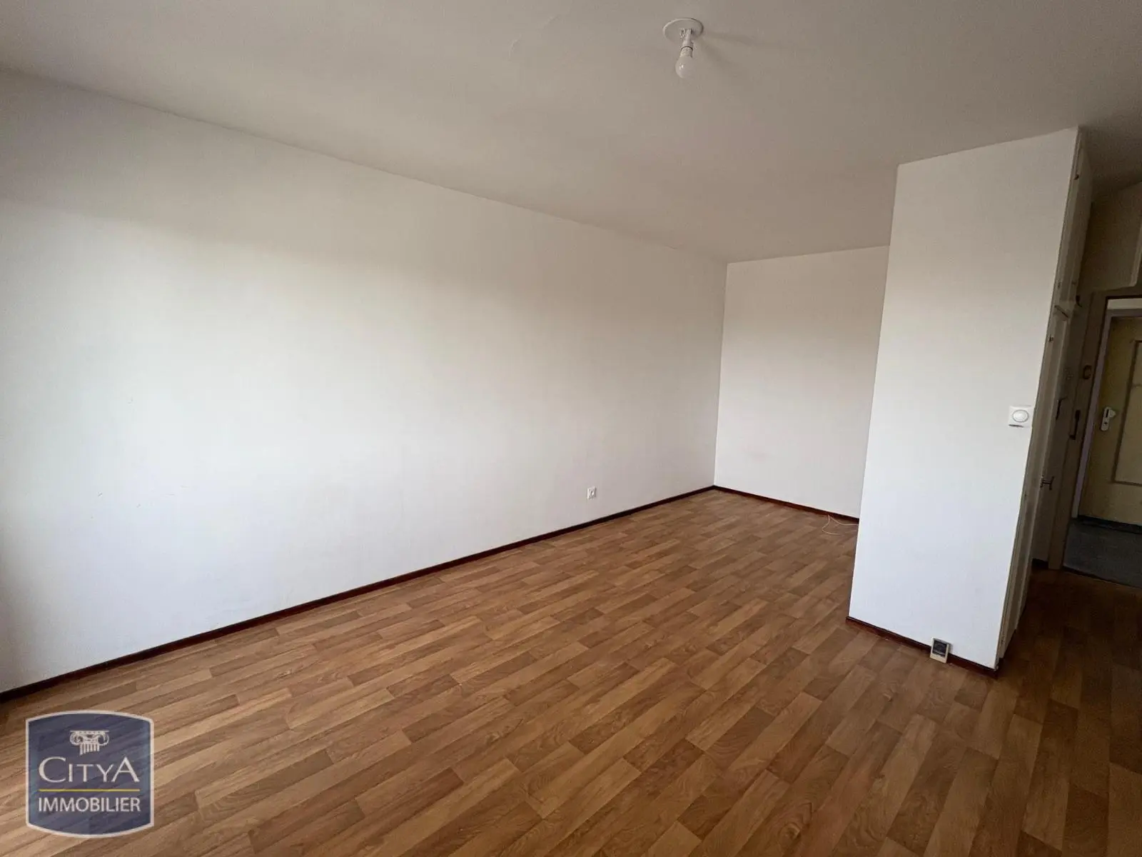 Photo 2 Appartement 1 pièce 31.44m²
