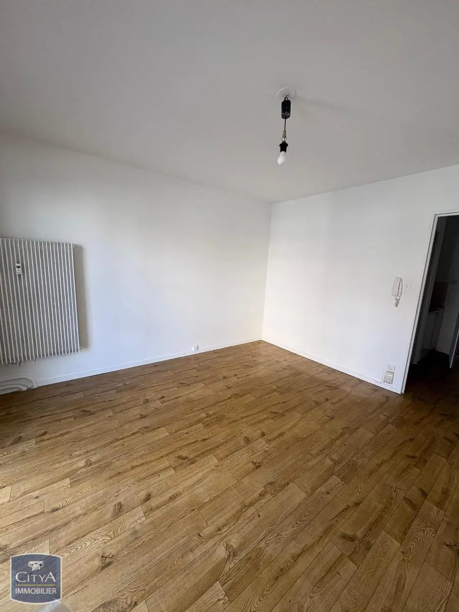 Photo 2 Appartement 1 pièce 25.55m²