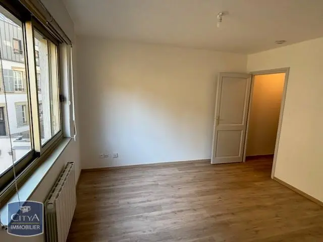 Photo 1 Appartement 1 pièce 23.01m²