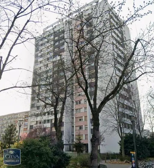 Photo 1 Appartement 1 pièce 23.7m²
