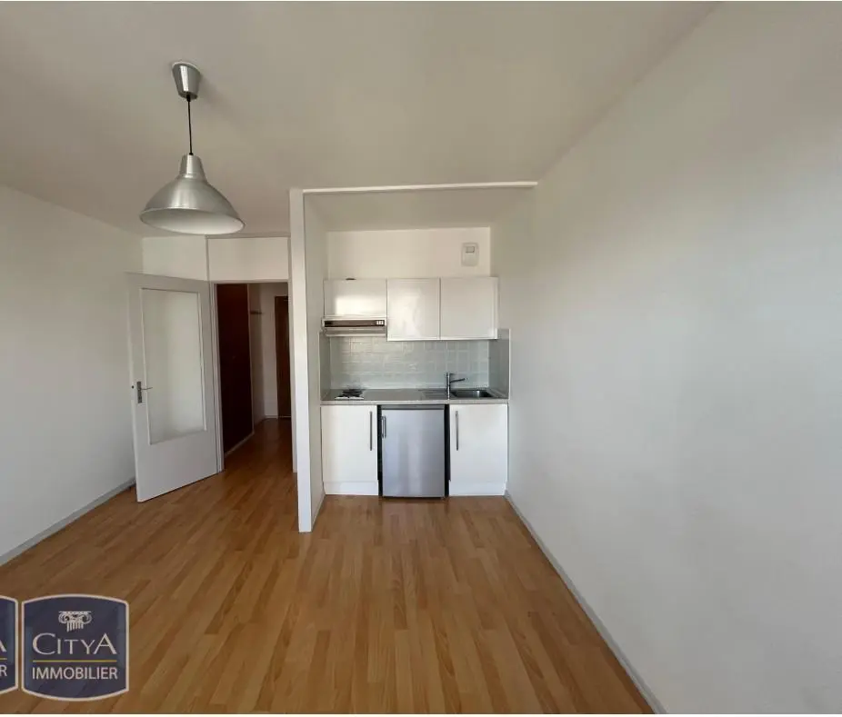 Photo 1 Appartement 1 pièce 22.2m²