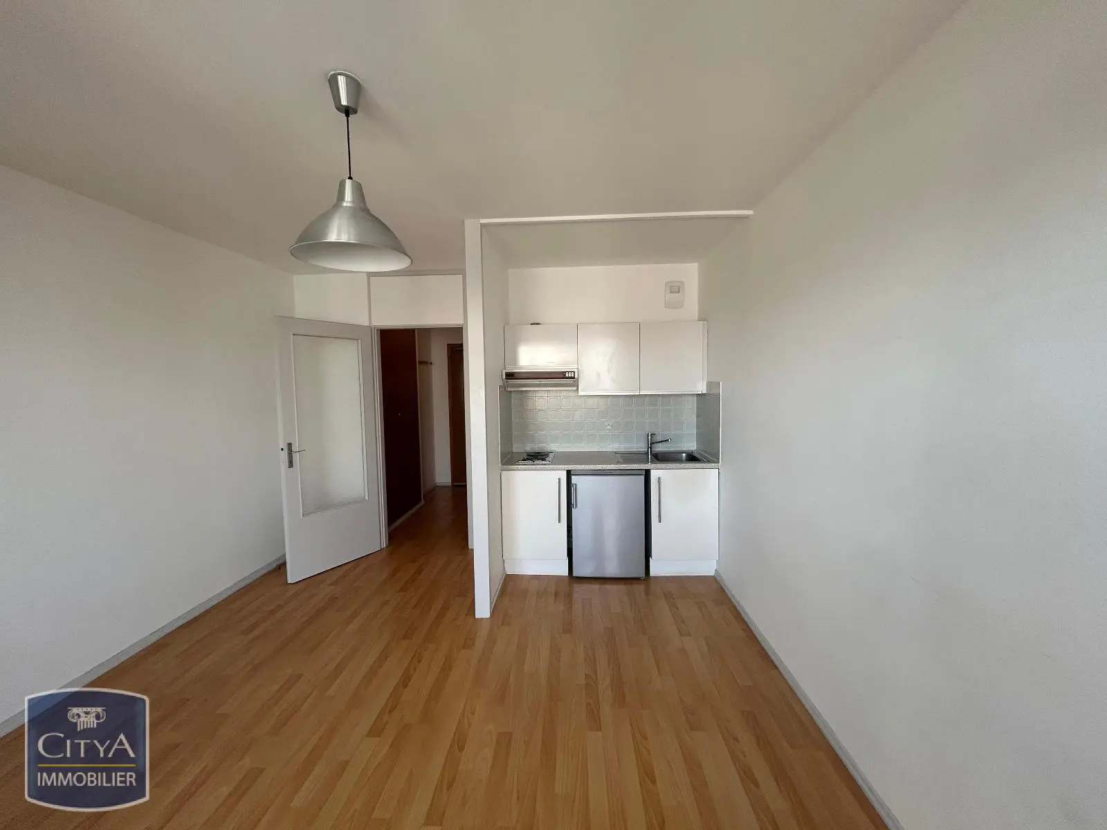 Photo 1 Appartement 1 pièce 22.2m²