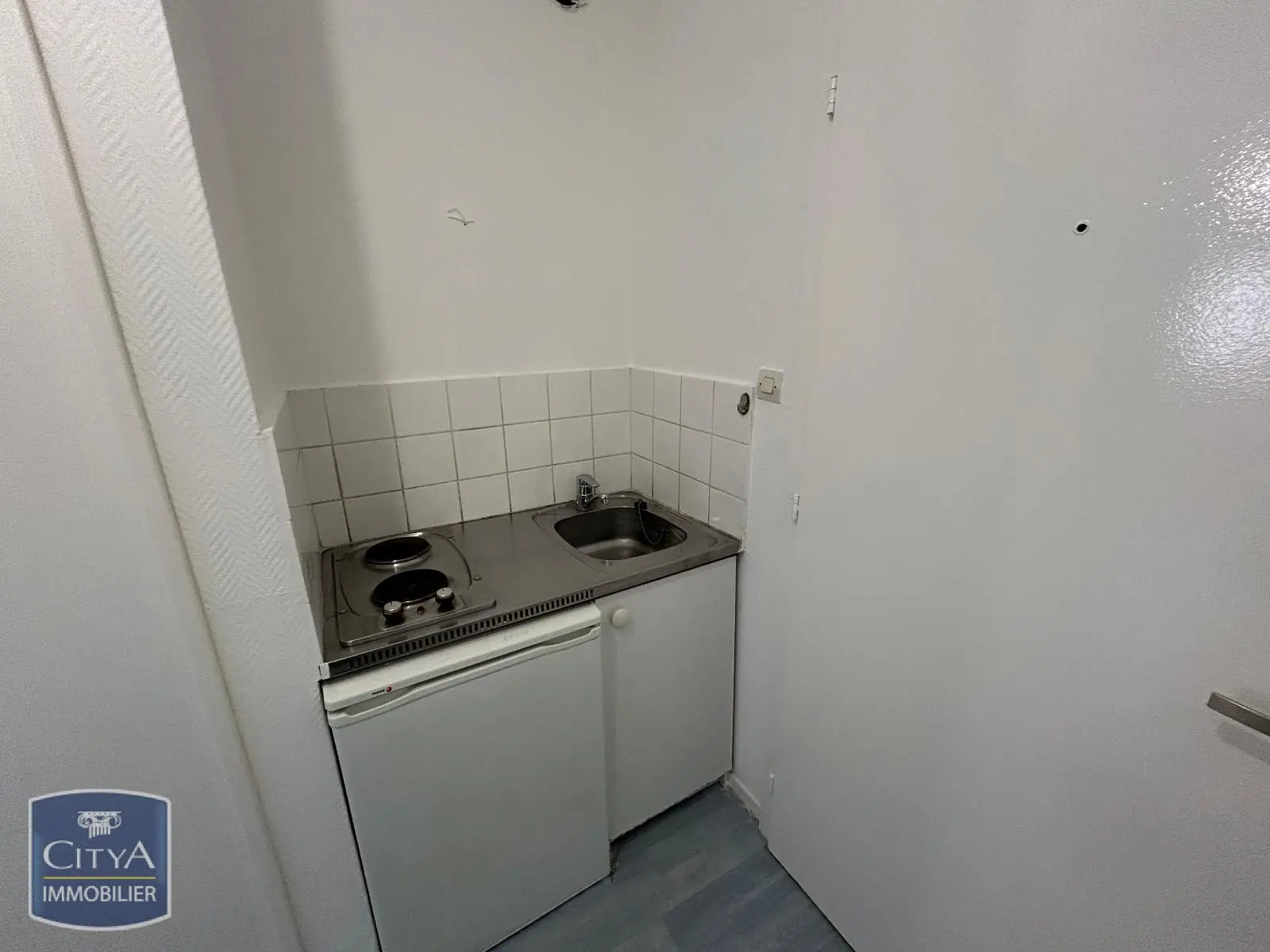 Photo 2 Appartement 1 pièce 25.54m²