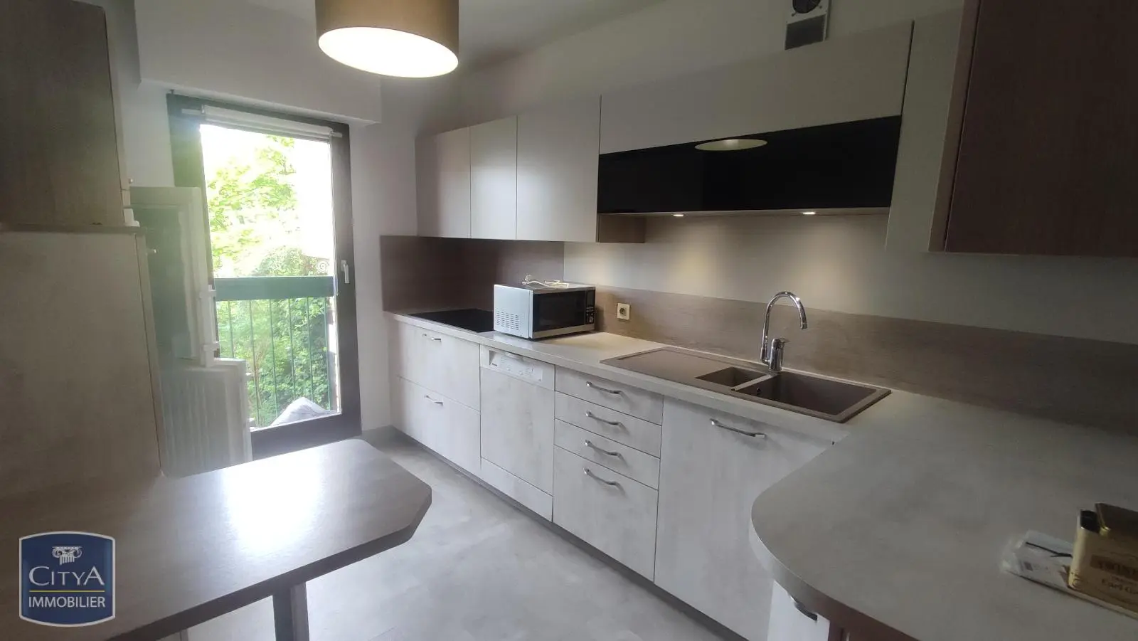 Photo 2 Appartement 4 pièces 94m²