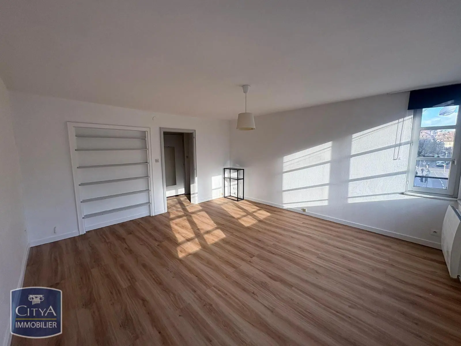 Photo 2 Appartement 1 pièce 28.09m²