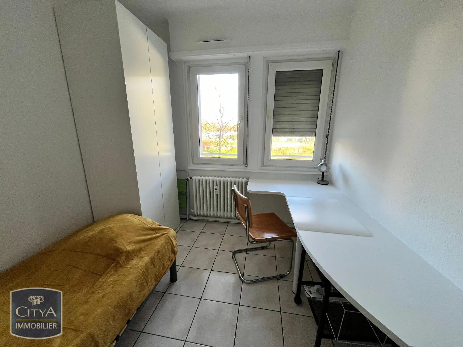 Photo 1 Appartement 1 pièce 9.84m²