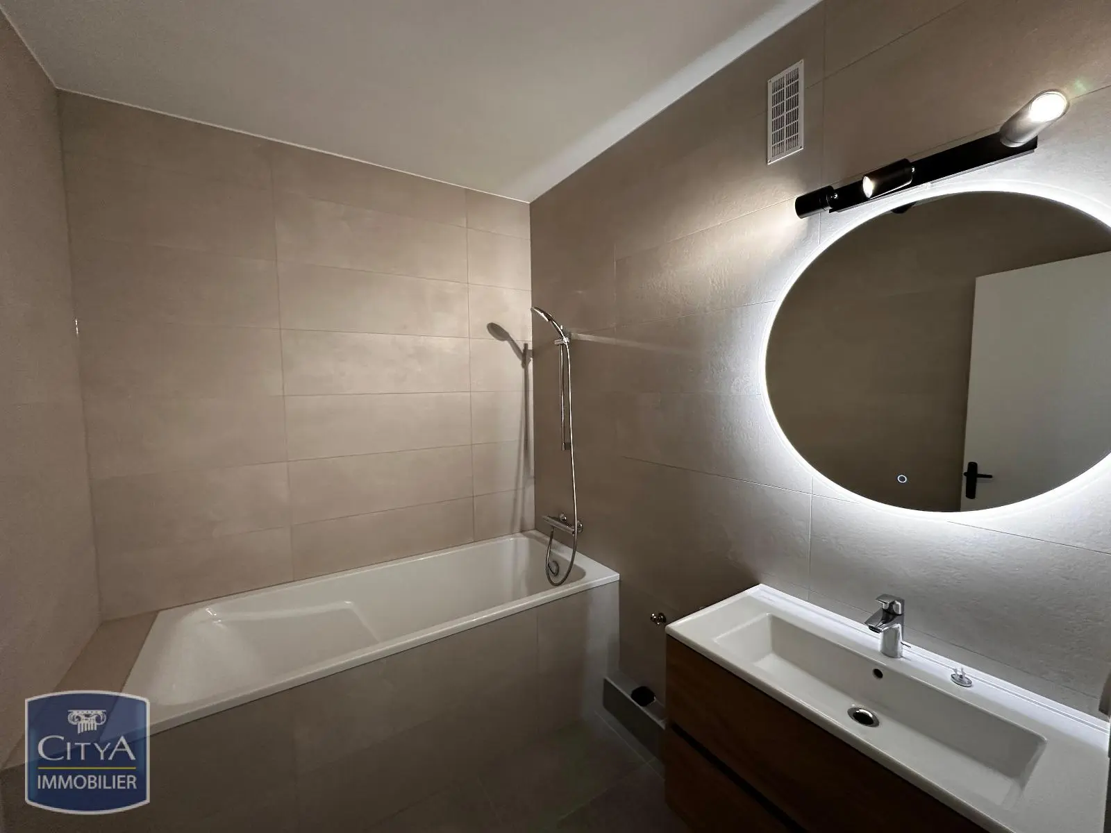 Photo 6 Appartement 3 pièces 88.53m²