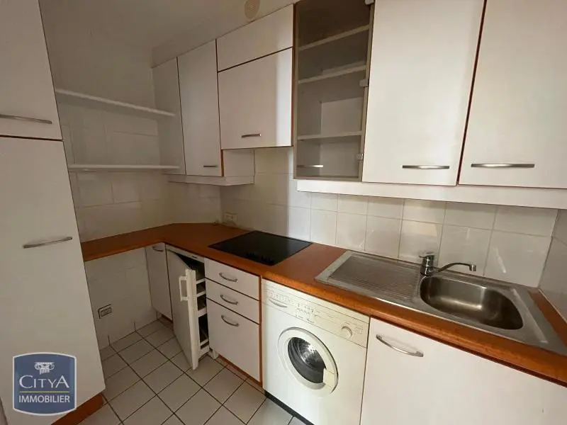 Photo 2 Appartement 1 pièce 41.48m²