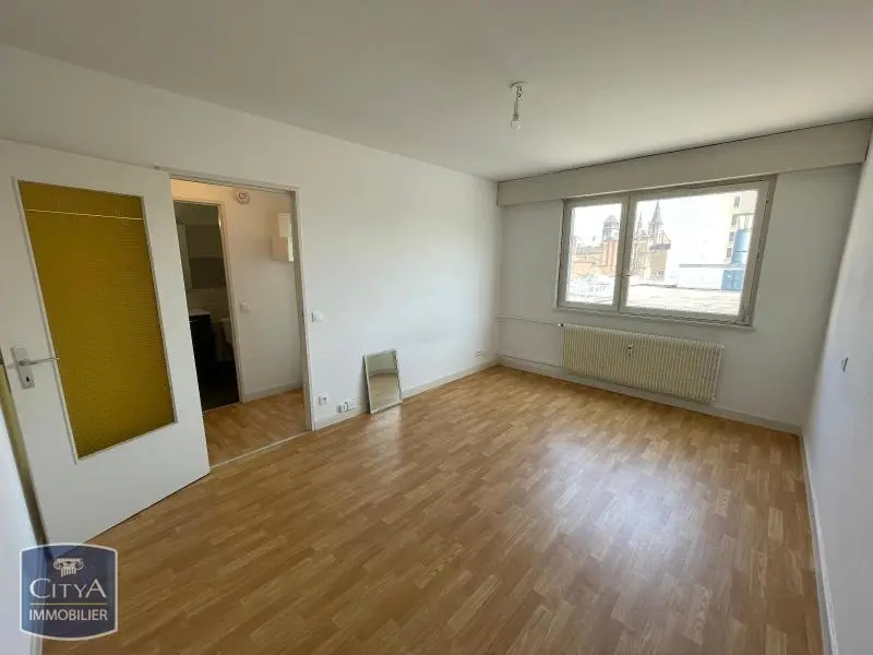 A LOUER STUDIO