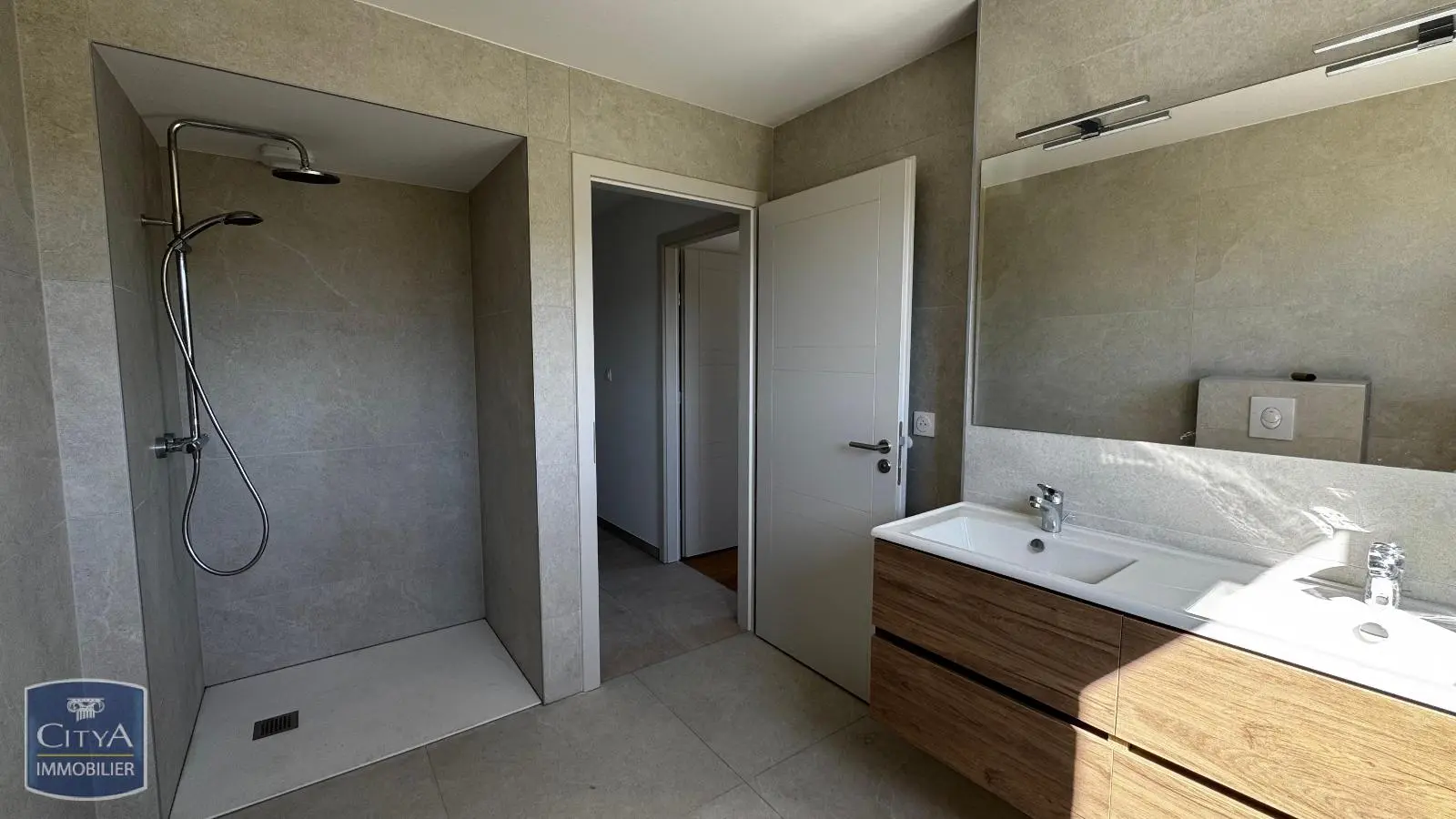 Photo 7 Appartement 4 pièces 85.93m²