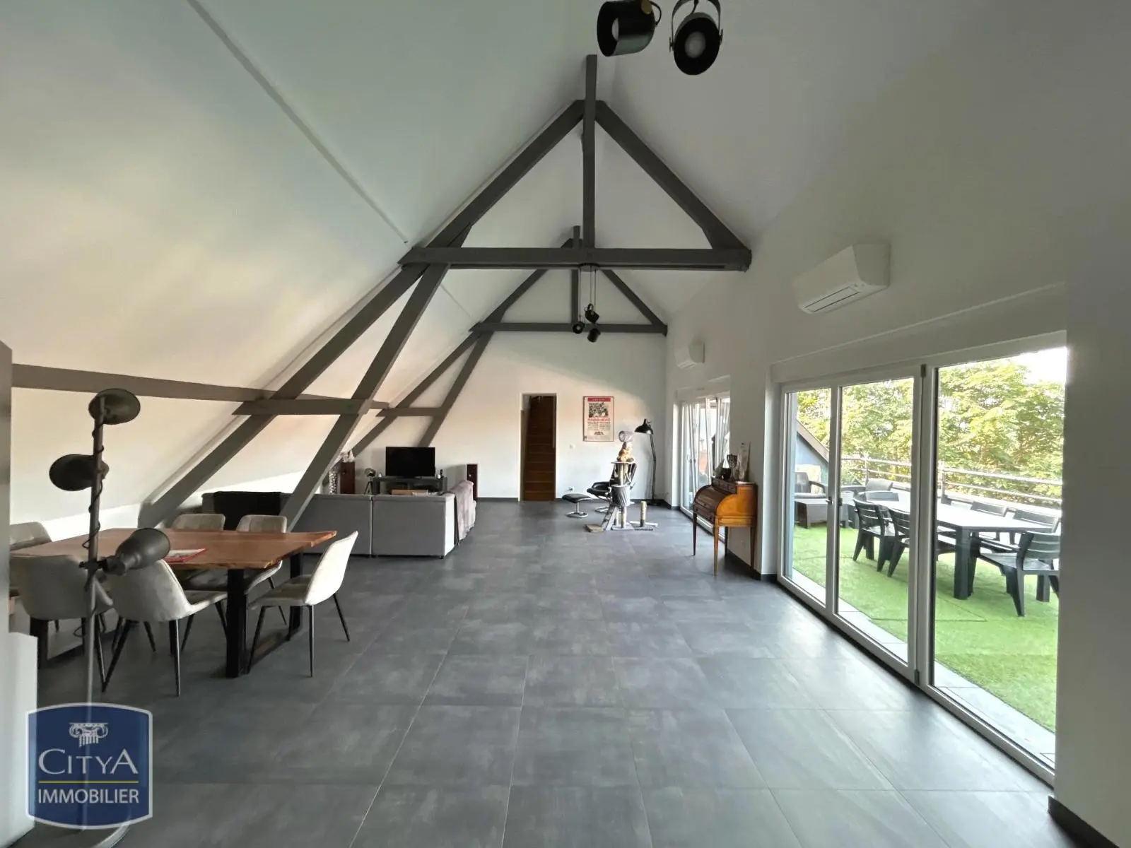 Photo 2 Appartement 4 pièces 118.31m²