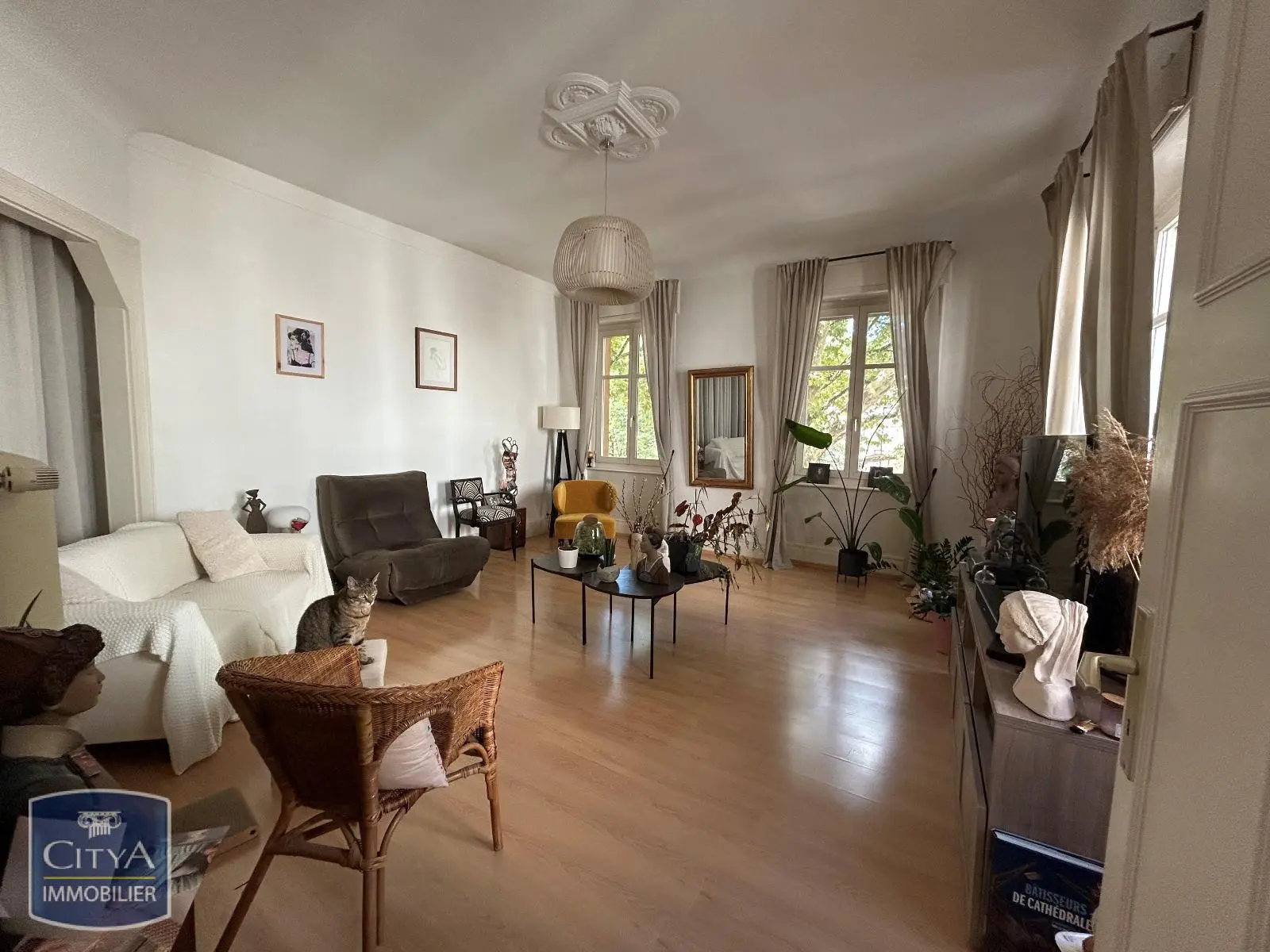 Photo 1 Appartement 6 pièces 157.05m²