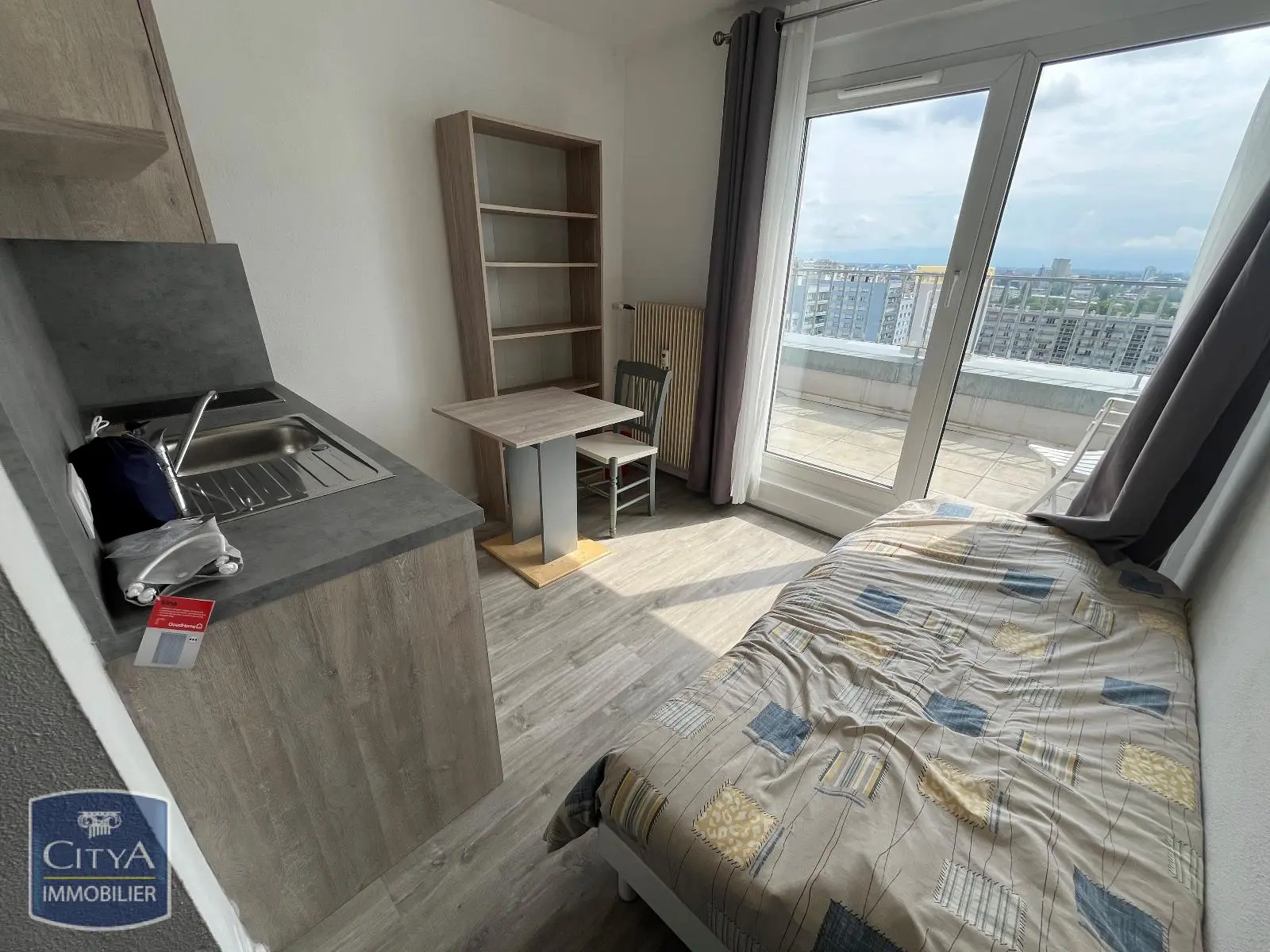 Photo 2 Appartement 1 pièce 13.39m²