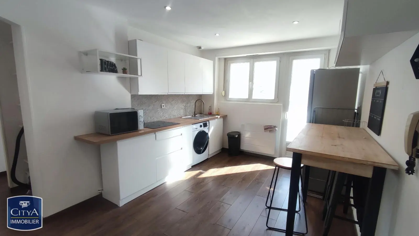 Photo 1 Appartement 1 pièce 9m²