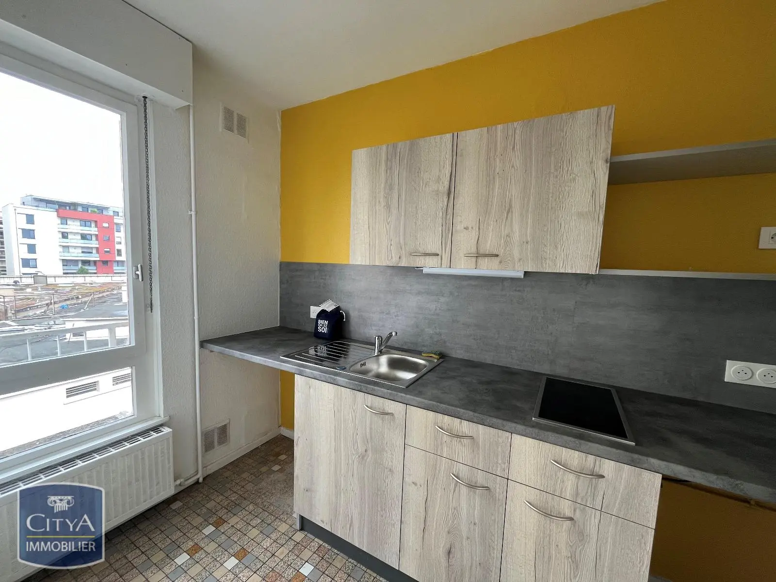 Photo 1 Appartement 1 pièce 25.02m²