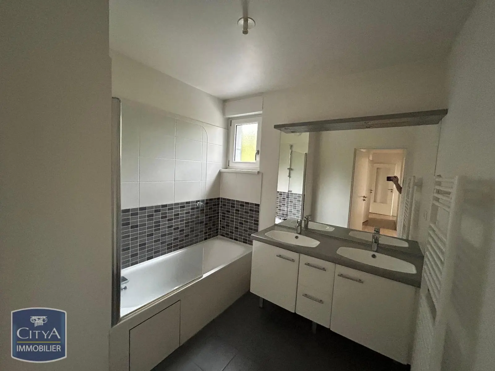 Photo 8 Appartement 4 pièces 103.98m²