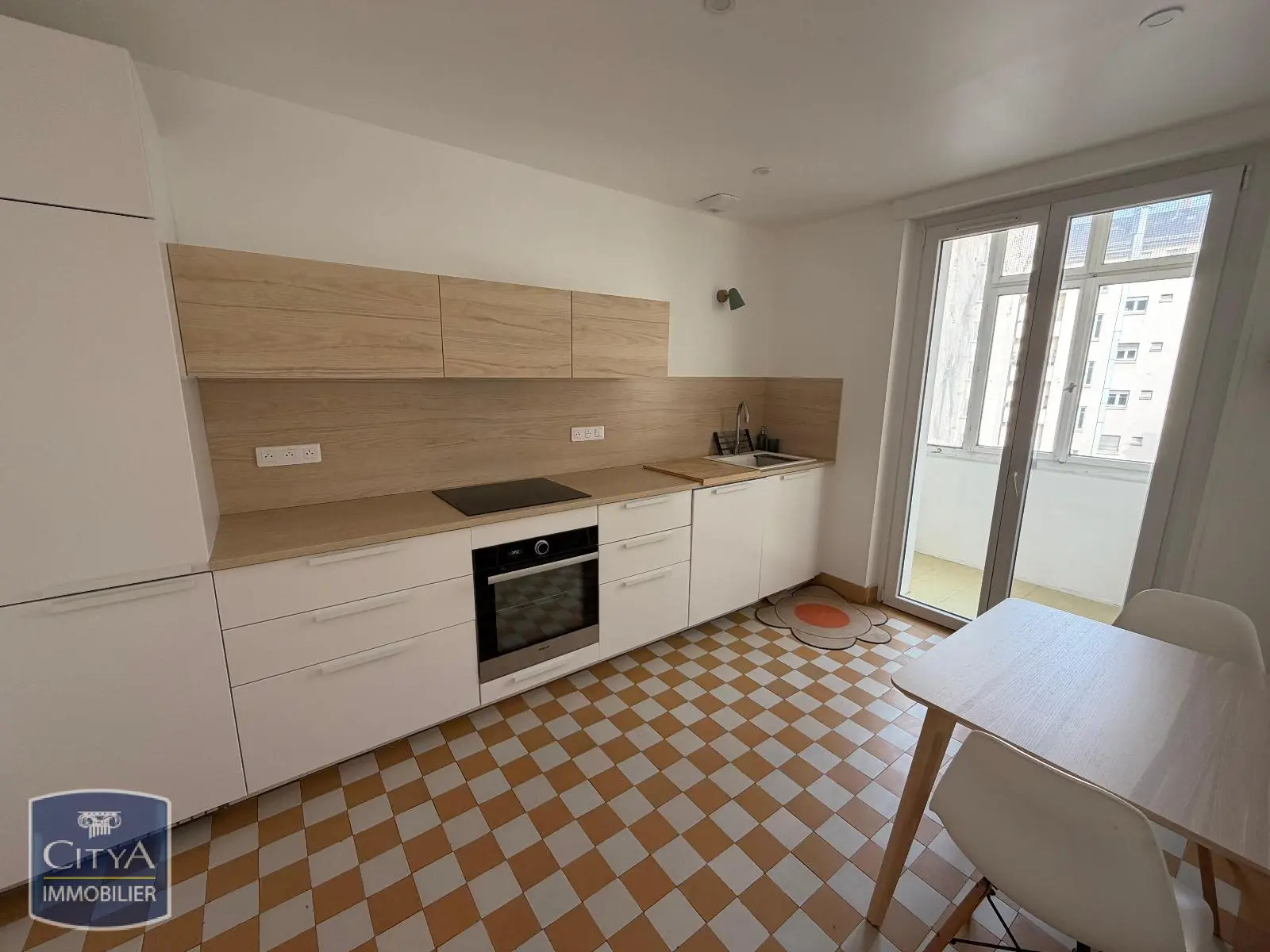 Photo 1 Appartement 2 pièces 65.4m²