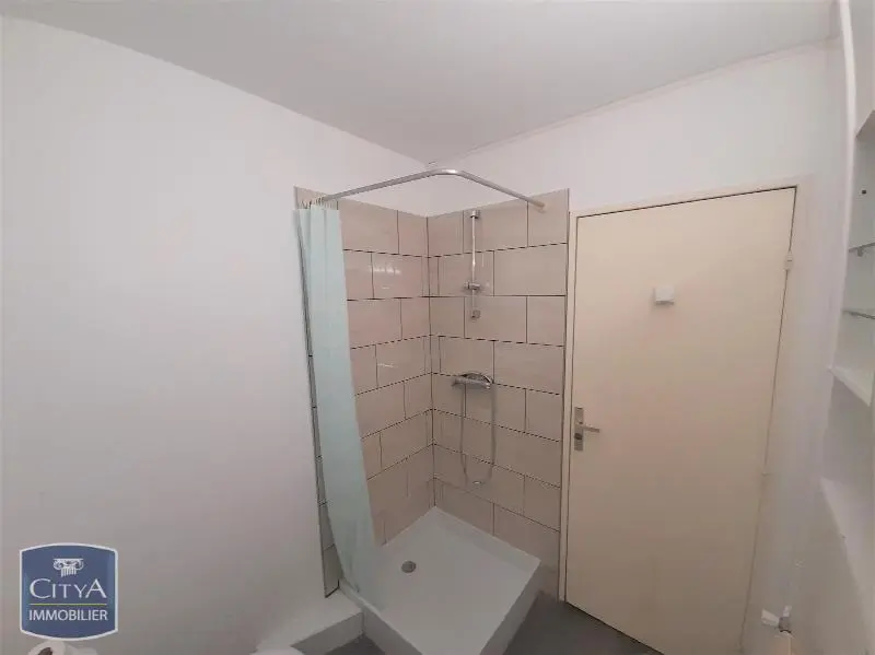 Photo 4 Appartement 1 pièce 27.43m²