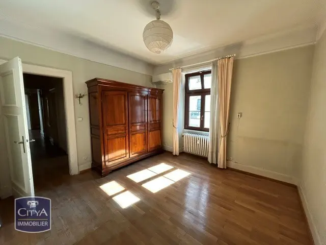 Photo 9 Appartement 6 pièces 149.57m²