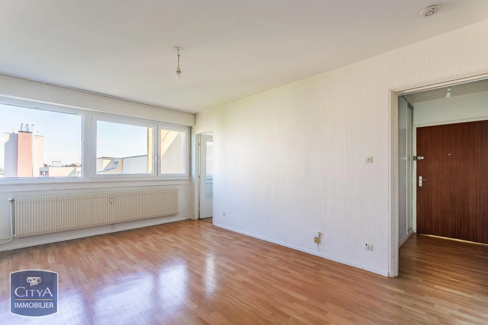 Photo 1 Appartement 1 pièce 27.34m²