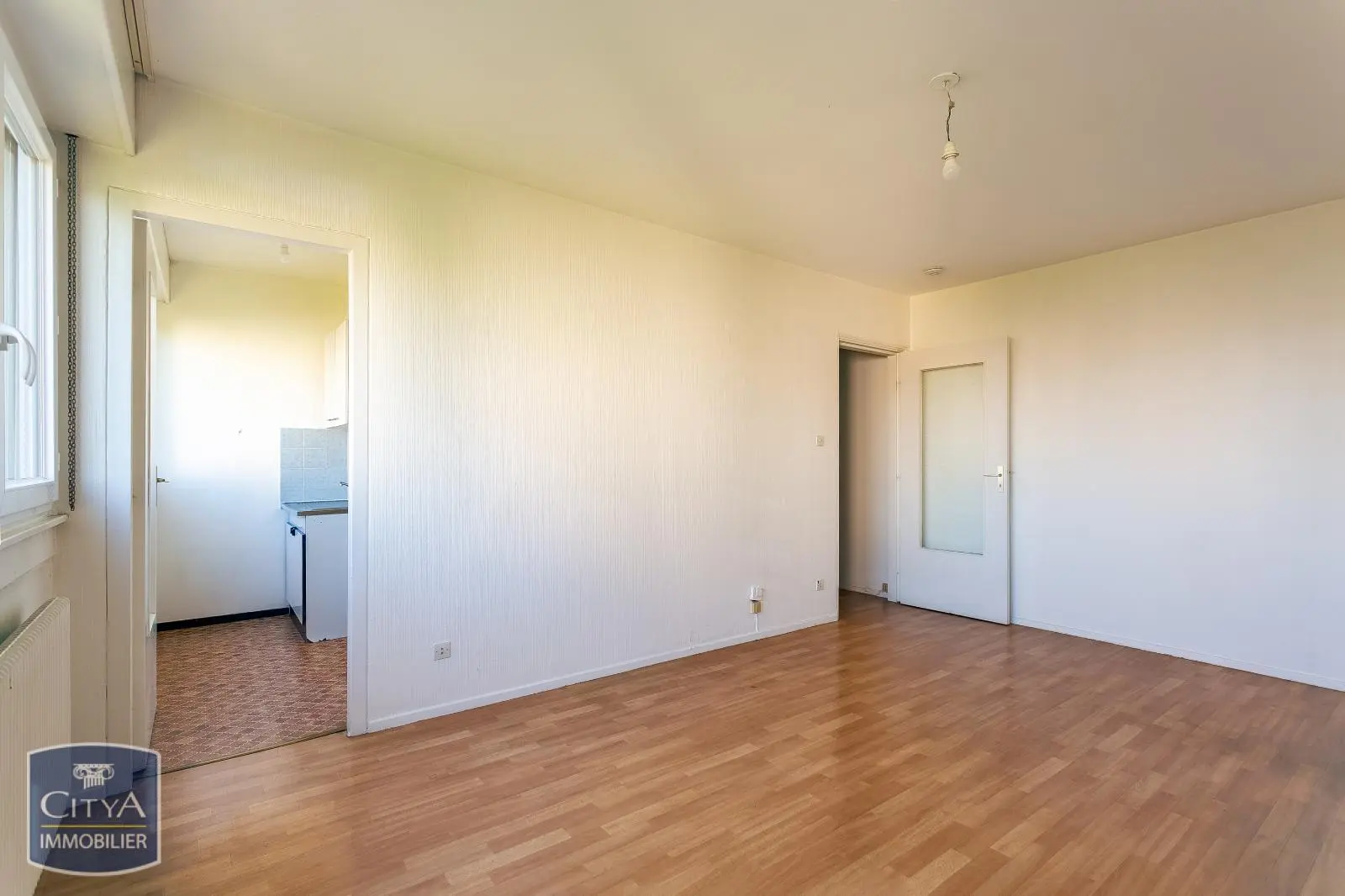 Photo 2 Appartement 1 pièce 27.34m²
