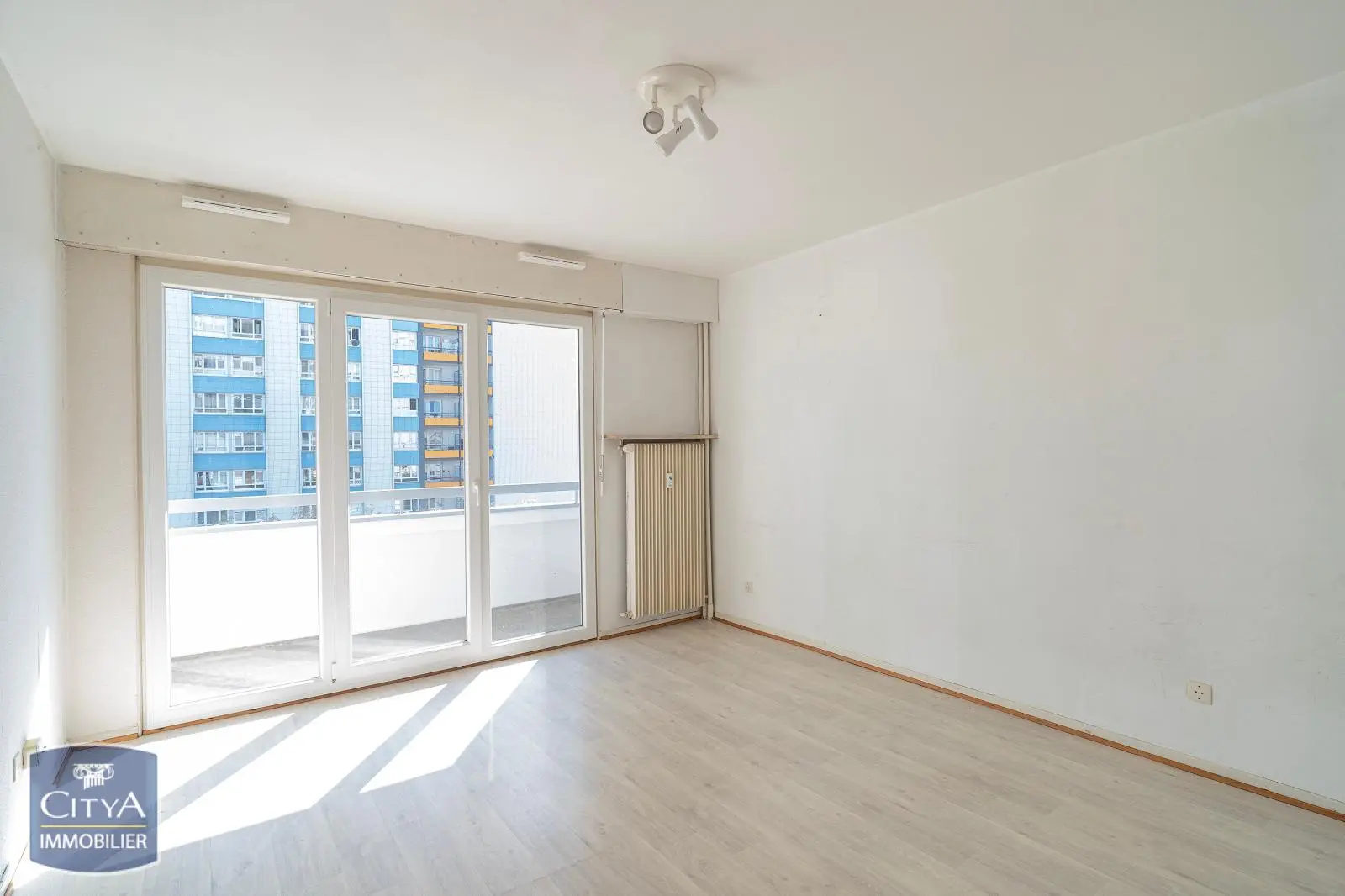 Photo 1 Appartement 1 pièce 29m²