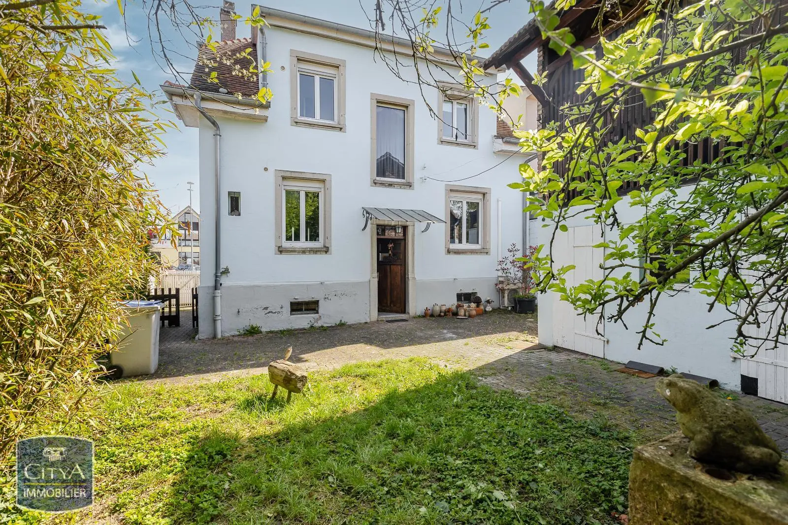 Photo 1 Maison 6 pièces 135m²