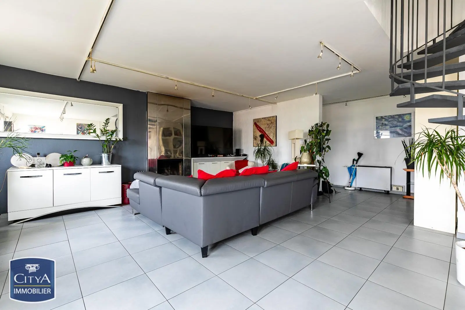 Photo 2 Appartement 6 pièces 196m²