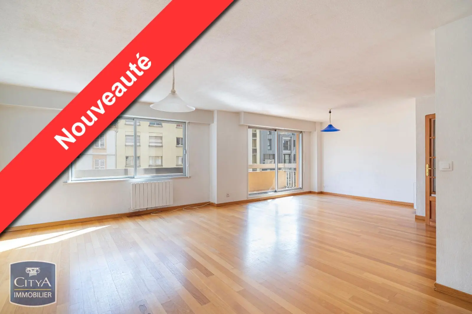 Photo 1 Appartement 5 pièces 122m²