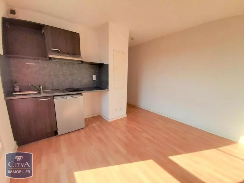 Photo 2 Appartement 1 pièce 18.9m²