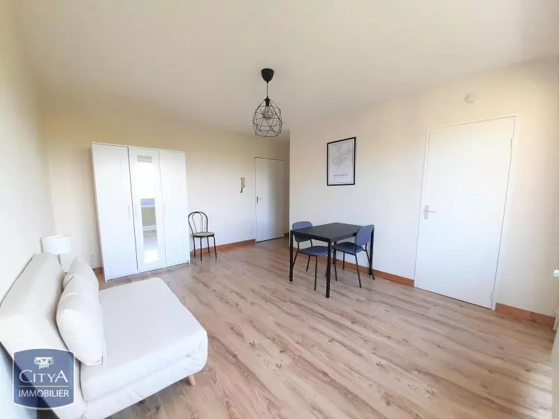 Photo 2 Appartement 1 pièce 24.87m²