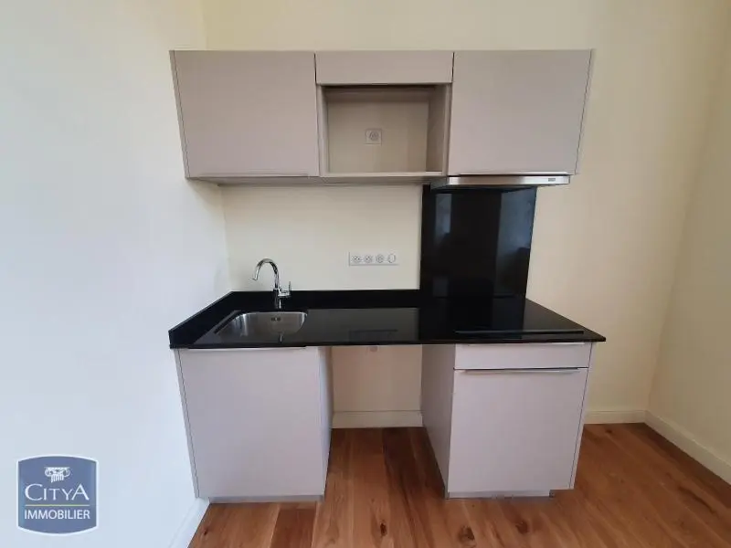 Photo 4 Appartement 1 pièce 32.8m²