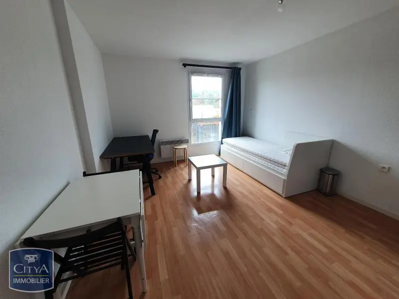 Photo 1 Appartement 1 pièce 23.54m²
