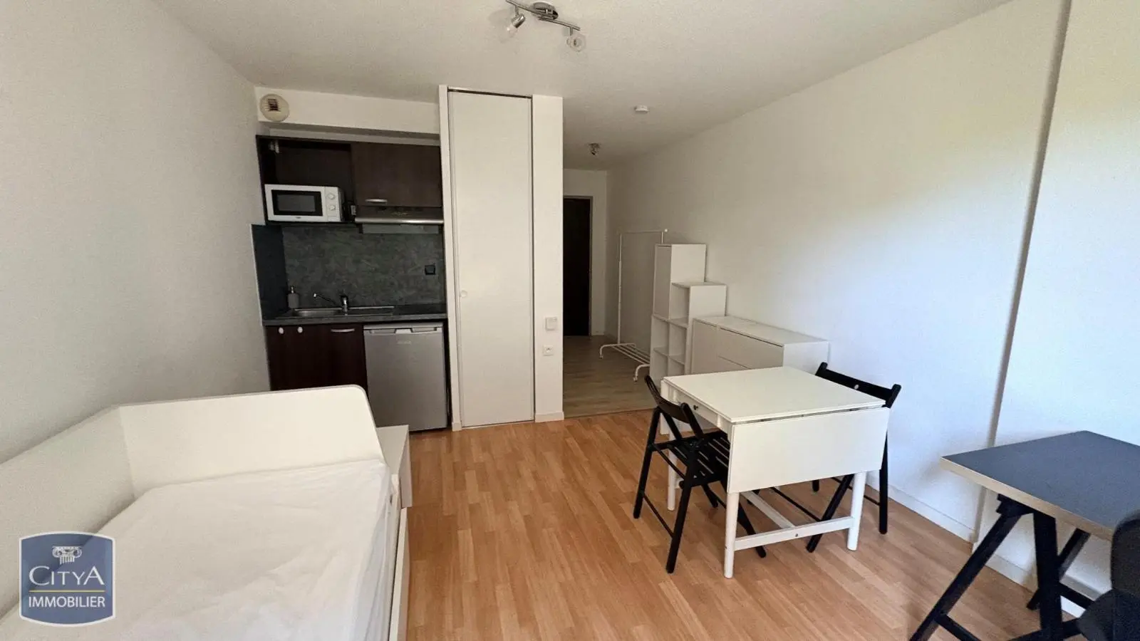 Photo 1 Appartement 1 pièce 23.54m²